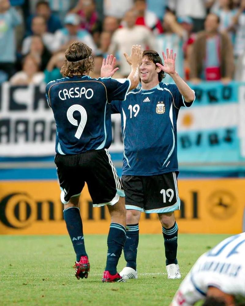 欧冠夺冠赔率：皇马跌至第4 利物浦1赔5.5登顶（欧冠冠军赔率更新：利物浦1赔5.5领跑，皇马跌至第4）